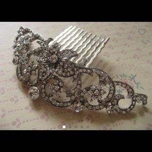Sparkle hair comb. Never been worn.